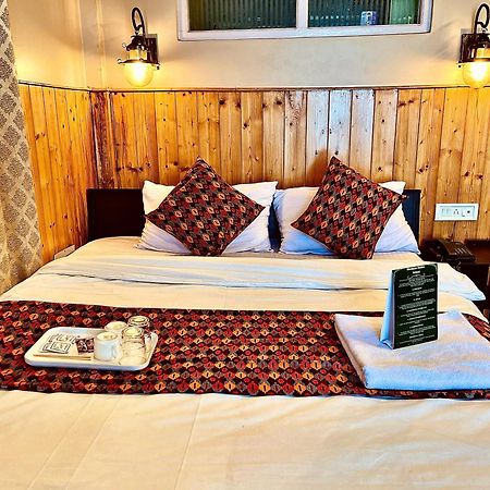 ホテル Himalayan Gorkha Retreat II Free Parking ダージリン エクステリア 写真