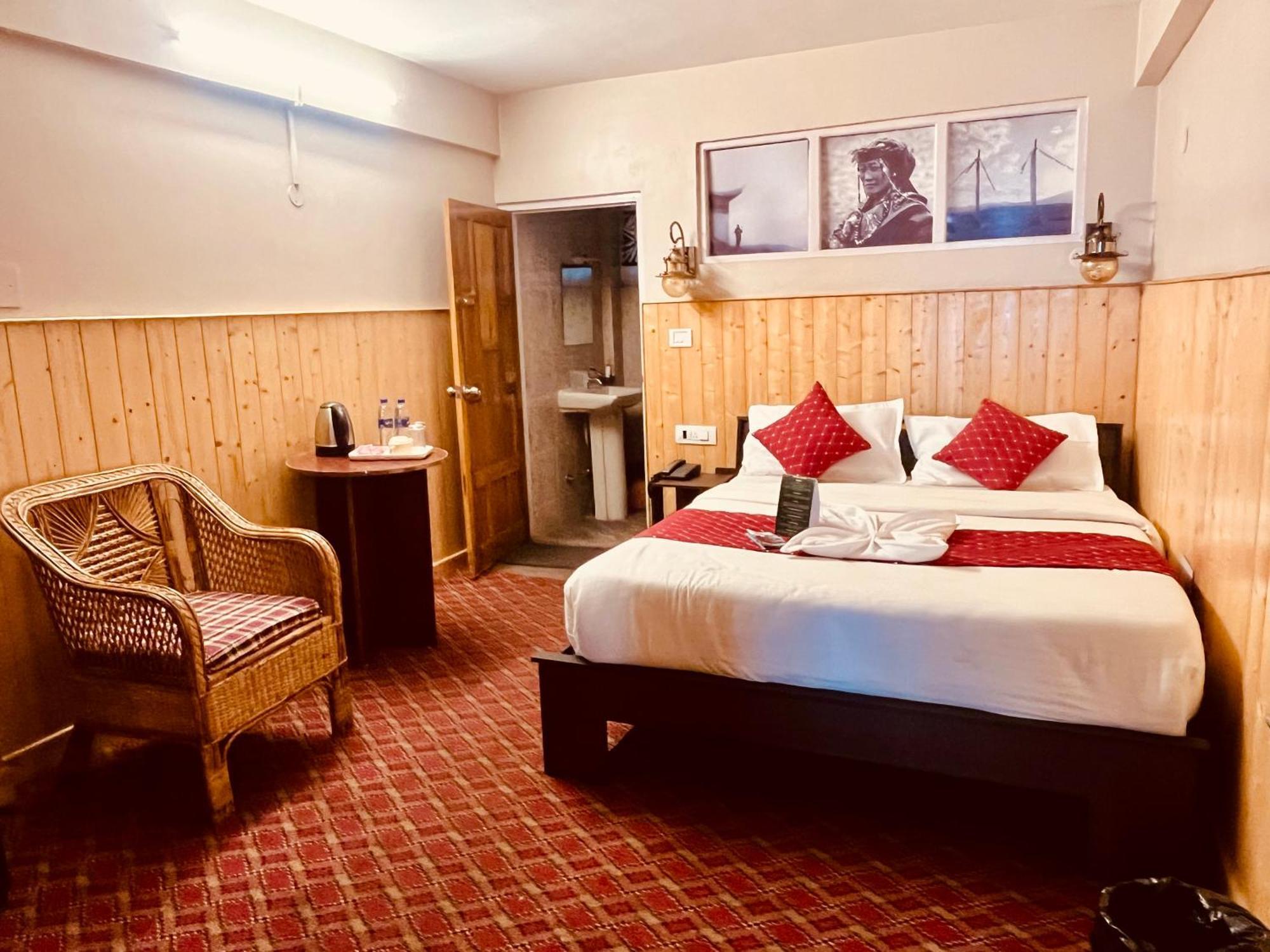 ホテル Himalayan Gorkha Retreat II Free Parking ダージリン エクステリア 写真