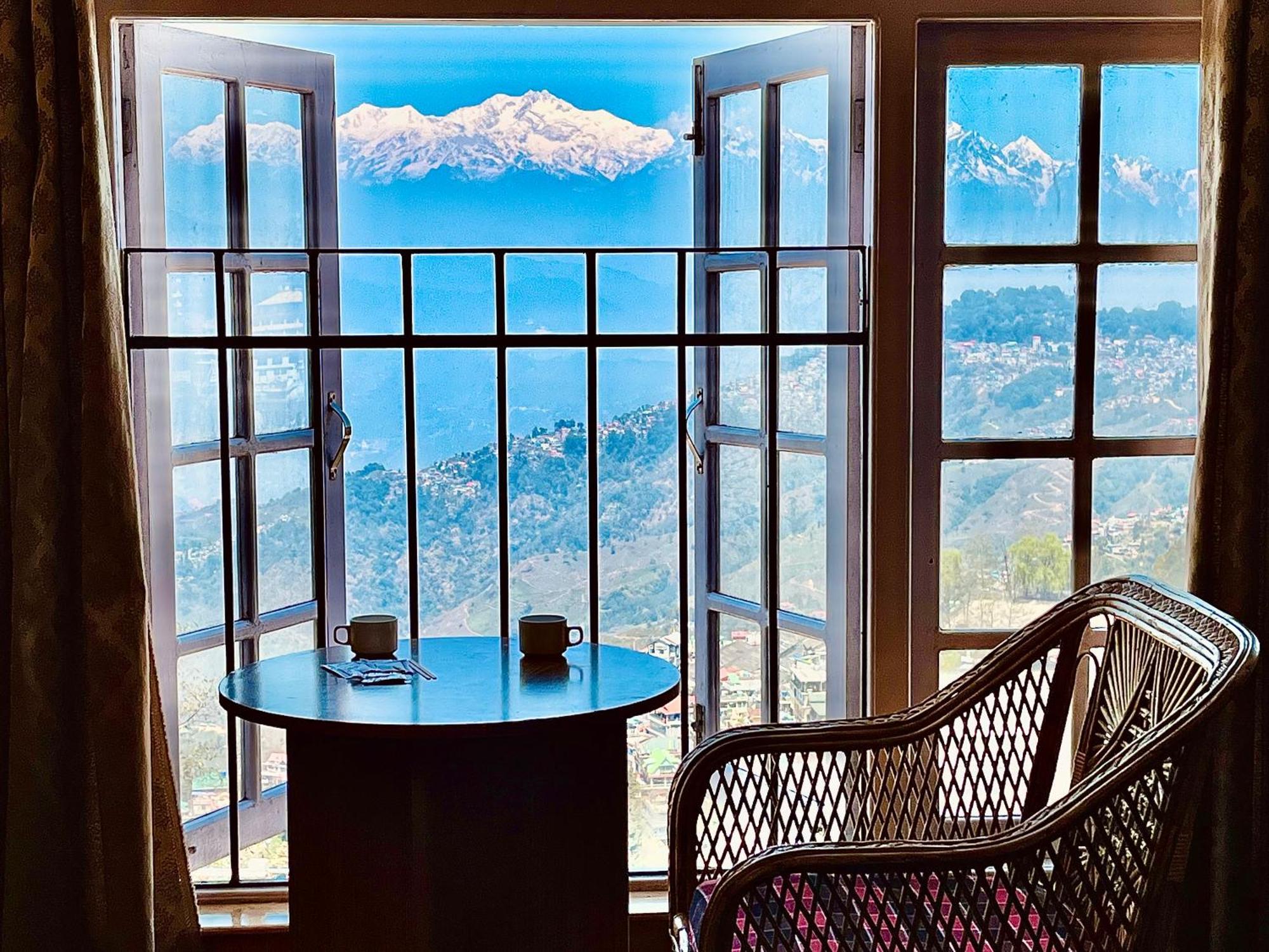 ホテル Himalayan Gorkha Retreat II Free Parking ダージリン エクステリア 写真